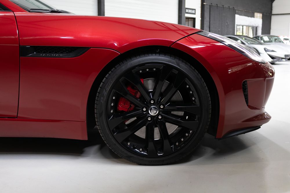 F-Type Cabriolet V6 S 3.0 380 Suraliment&eacute; A 2014 occasion 35440 Montreuil-sur-Ille