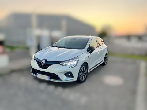 Renault Clio V Clio E-Tech 140 Premi&egrave;re Edition 2020 occasion Scionzier 74950