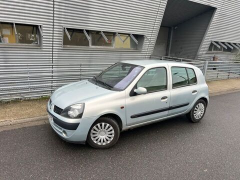 Renault Clio II Clio 1.4i 16V Privilège 2002 occasion Champs-sur-Marne 77420
