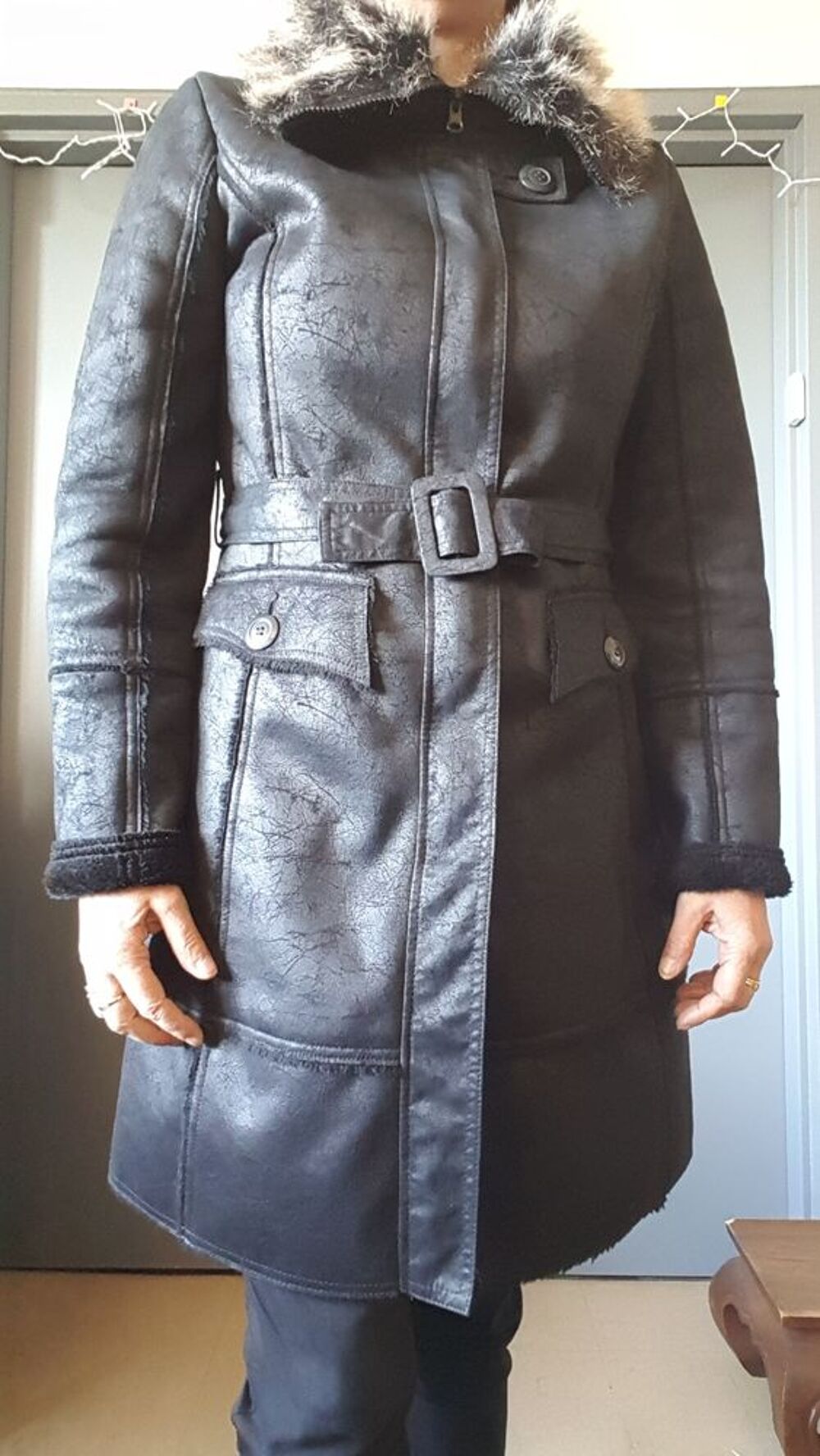 Manteau noir avec ceinture Vêtements