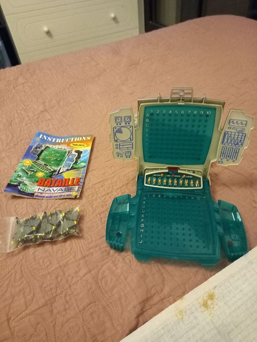  Jeu de soci&eacute;t&eacute; bataille navale &eacute;lectronique tr&egrave;s bon &eacute;tat Jeux / jouets