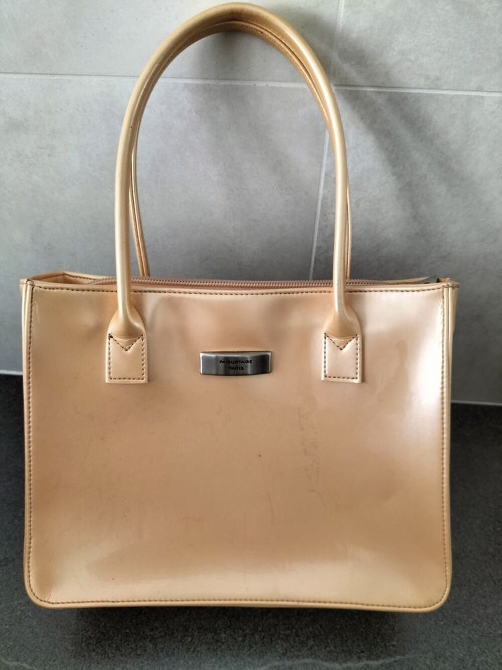 Sac a main de marque ''paquetage'' Maroquinerie
