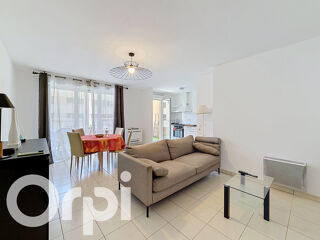  Appartement à louer 3 pièces 62 m²