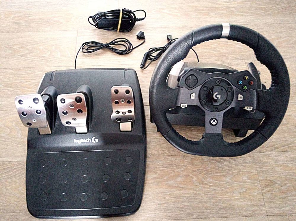Volant + p&eacute;dales Logitech G920 Consoles et jeux vidéos