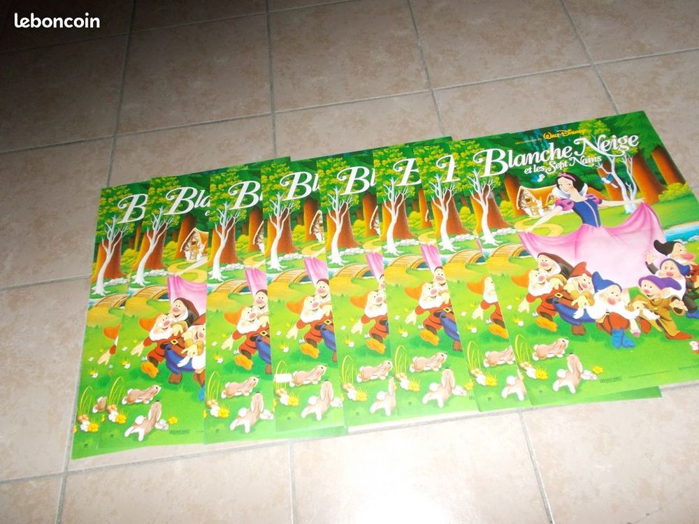 LOT D'AFFICHES DE COLLECTION DE WALT DISNEY 