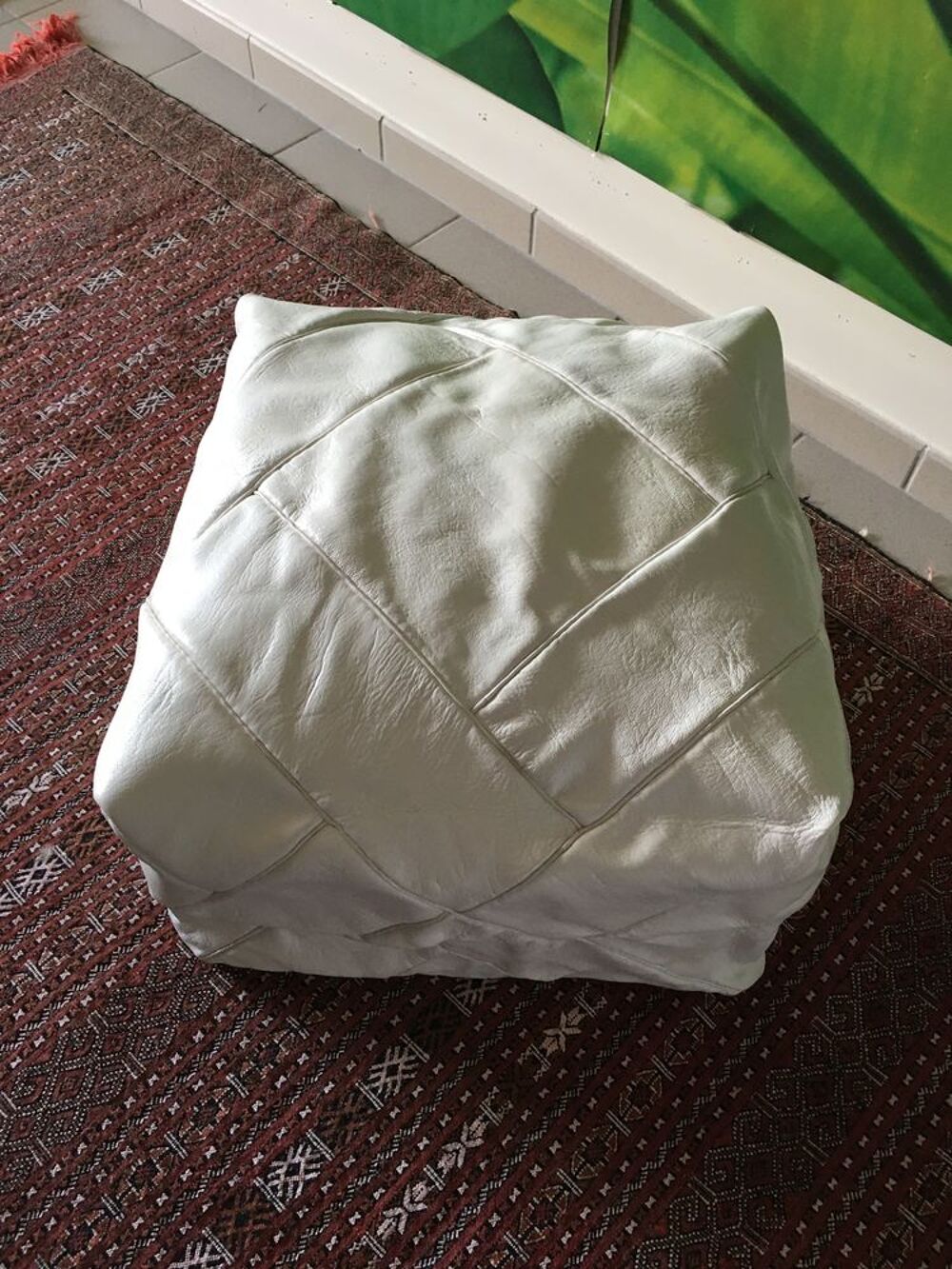 Pouf en cuir blanc Meubles