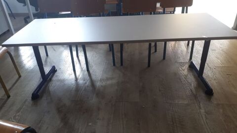 Tables scolaires rglables en hauteur 160 x 60cm  370 La Runion (97)