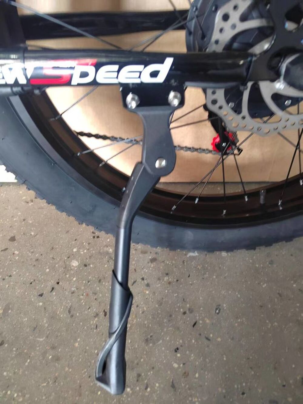 VELO ELECTRIQUE NEUF 1000W Batterie 48V17 - Valeur Neuf 1350 Vélos