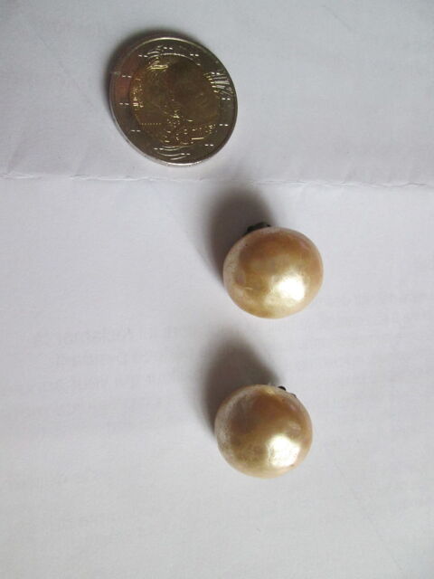Boucles d'oreilles  Vintage  , pinces ,  grosse perle iris 12 Goussainville (95)