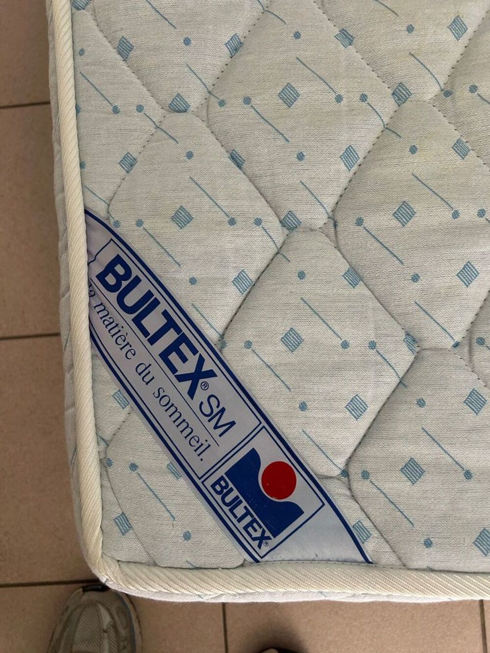 2 lits 190x70 sommier cadre &agrave; lattes avec matelas Meubles