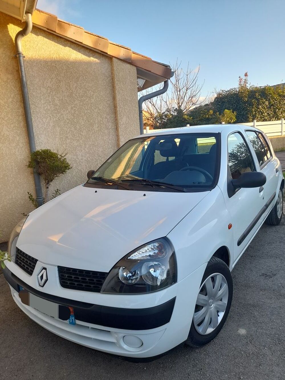 Clio II Clio 1.2i 16V Billabong 2003 occasion 31410 Lavernose-Lacasse