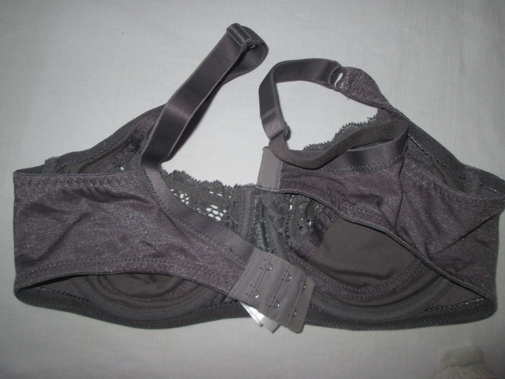 Lot de 3 soutien-gorges 85C Vtements