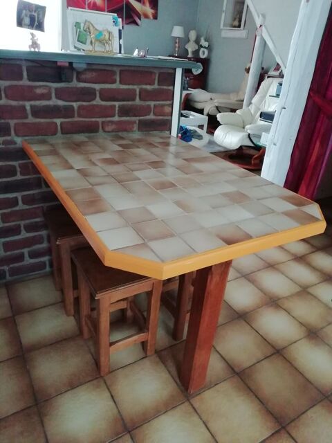 Table 15 Mehun-sur-Y�vre (18)