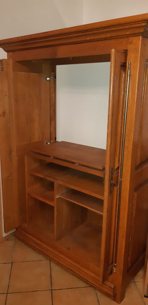 MEUBLE CHNE MASSIF TV ET HI-FI 350 Ivry-le-Temple (60)