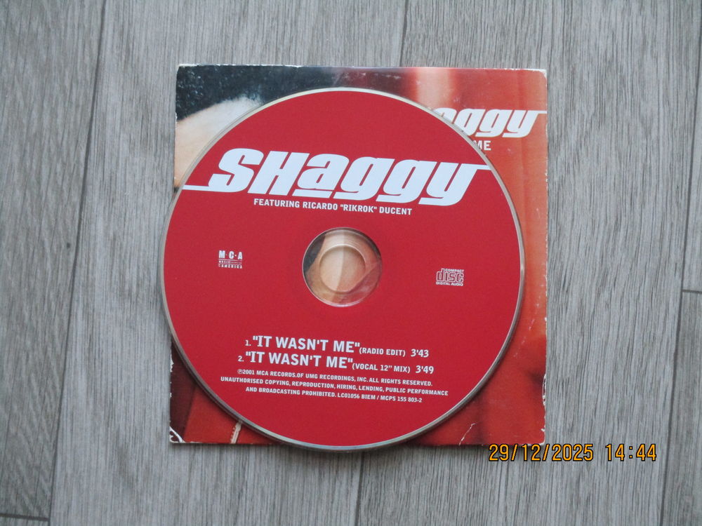 cd de shaggy CD et vinyles