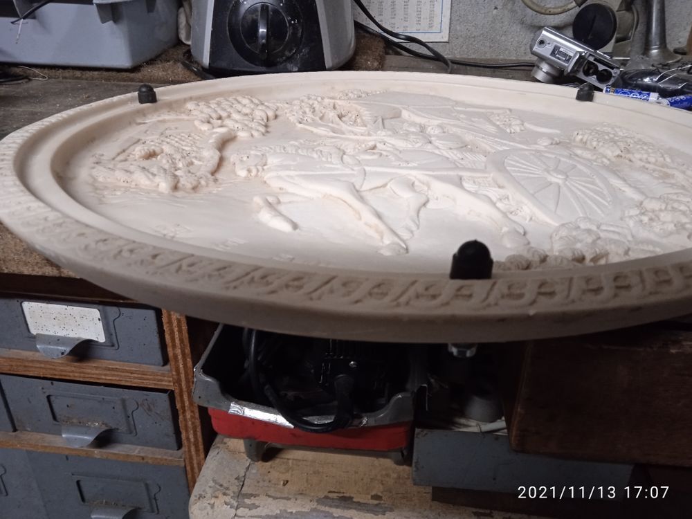 Bas relief en r&eacute;sine Décoration