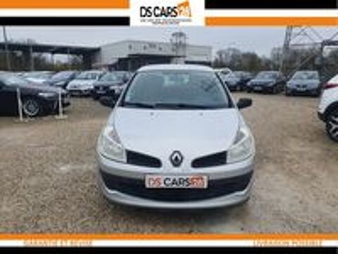 Clio III Clio 1.5 dCi 70 Confort Dynamique 2006 occasion 28000 Chartres