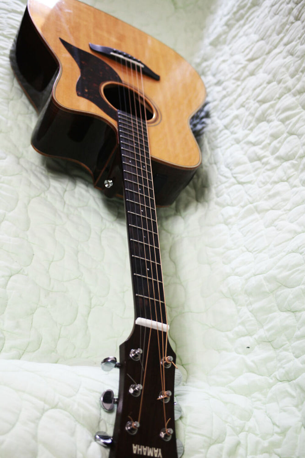 guitare electroacoustique Yamaha Instruments de musique