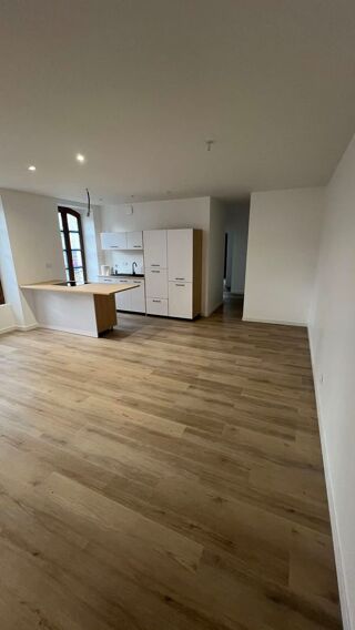  Appartement � louer 3 pi�ces 69 m� Tulle