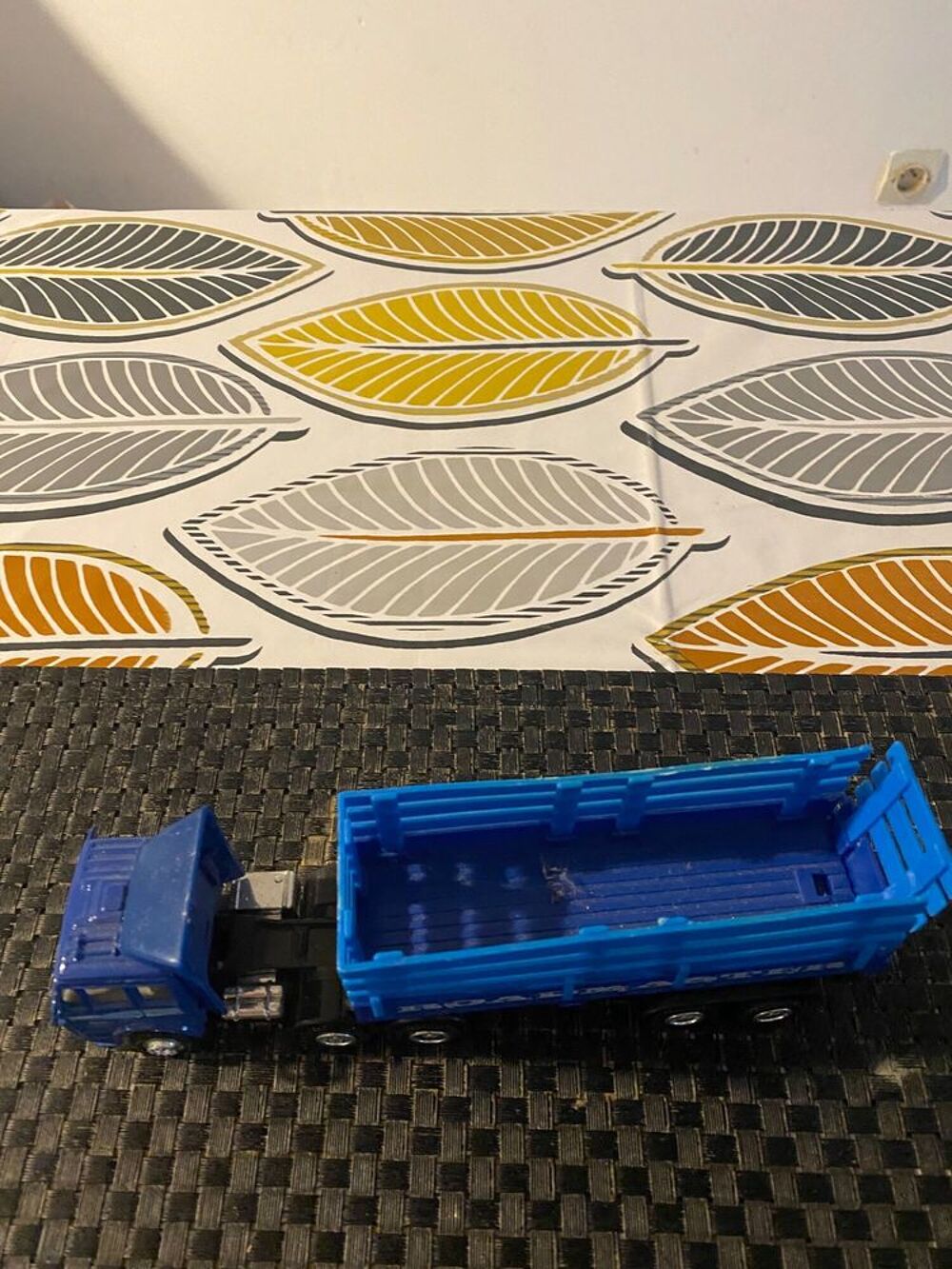 lot de 4 camions vintage enfants Jeux / jouets