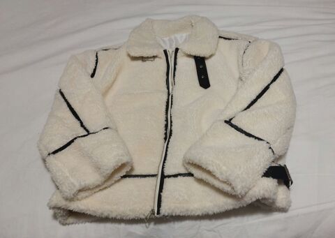 Veste fourrure mouton blanche 40 Saint-Étienne (42)