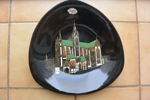 Ancienne assiette Emaux de LONGWY - Cath�drale de Metz
40 Gargenville (78)