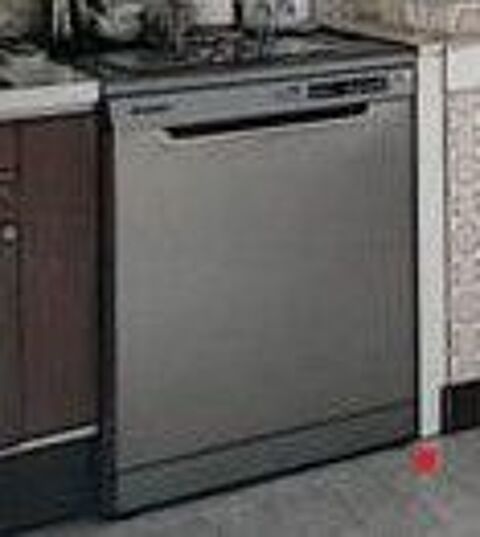 très bon lave-vaisselle Candy couleur anthracite quasi neuf 395 Houdemont (54)