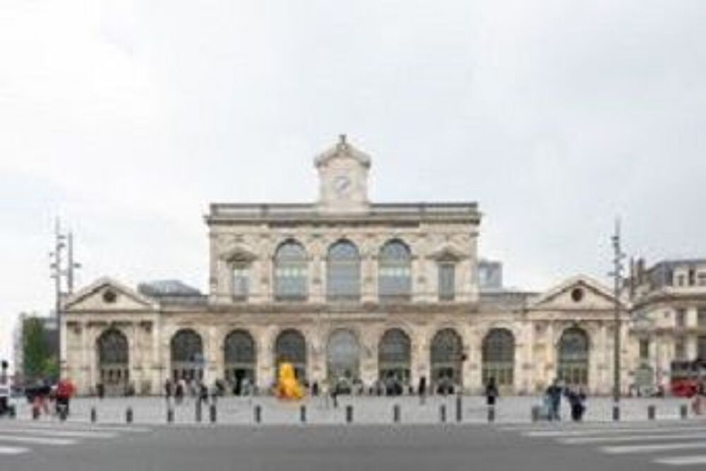   Travaillez à LILLE, Gare de Lille Flandres ou dans tout autre endroit grâce à notre réseau mondial Lille
