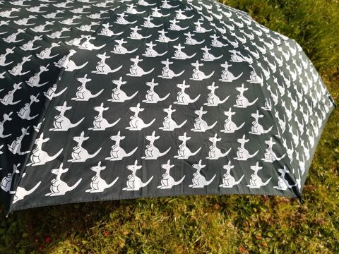 Parapluie australien kangourous 15 Metz (57)