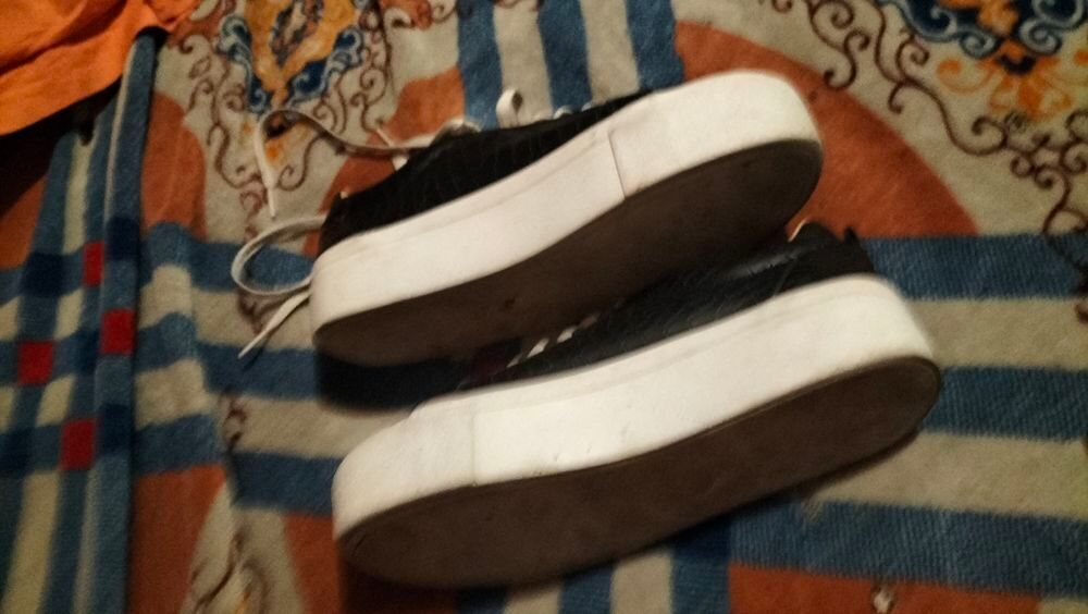 Basket pull &amp;Bear collection pointure 36 quasi neuf Chaussures