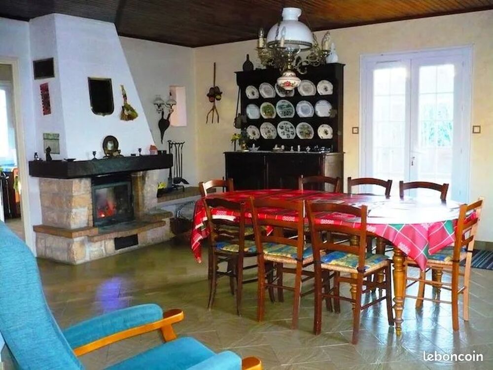   Maison indépendante au calme avec terrain clos.  Rhône-Alpes, Verrières-en-Forez (42600)