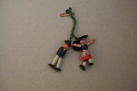 PENDENTIF PETITS ALSACIENS 4 Rennes (35)