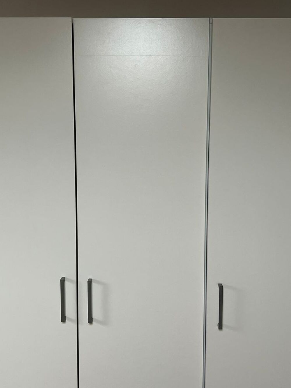 Achetez armoire ikea dombas occasion, annonce vente à Lyon (69) WB170965630