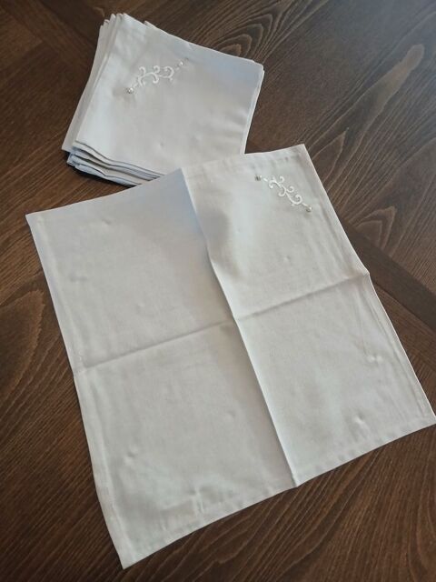 Set de table. 10 Trois-V�vres (58)