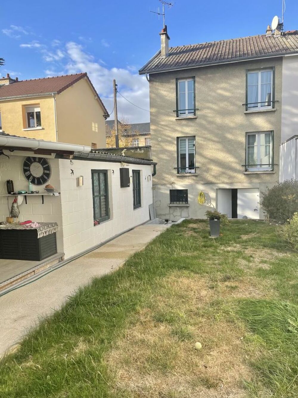 Vente Maison maison 5 pièces avec jardin et garage. Reims