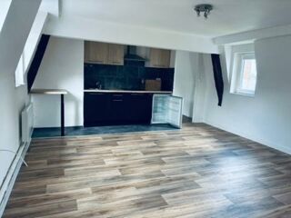  Appartement à louer 2 pièces 42 m² Valenciennes
