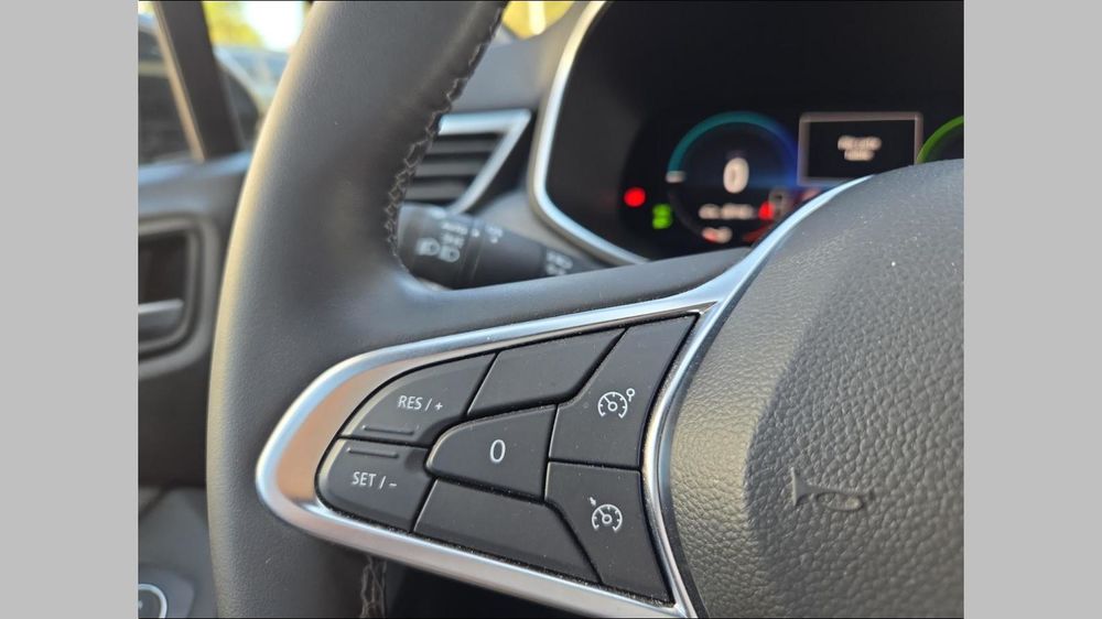 Clio V Clio E-Tech full hybrid 145 Techno 2024 occasion 91300 Massy