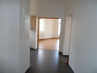  Appartement à louer 4 pièces 102 m²