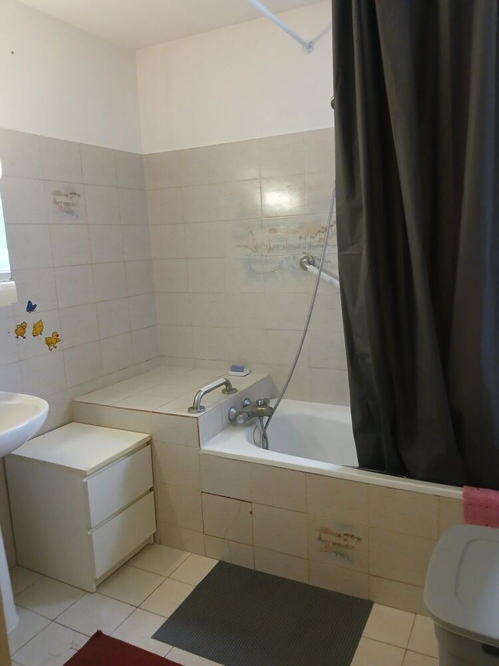   Jolie villa de vacances - piscine - jardin - parking privé  Languedoc-Roussillon, Calvisson (30420)