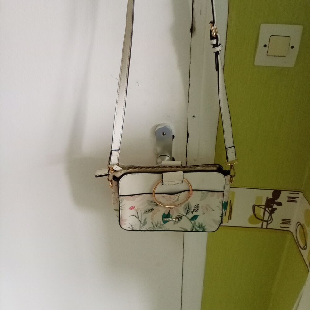 Sac &agrave; main femme en bandouli&egrave;re Maroquinerie