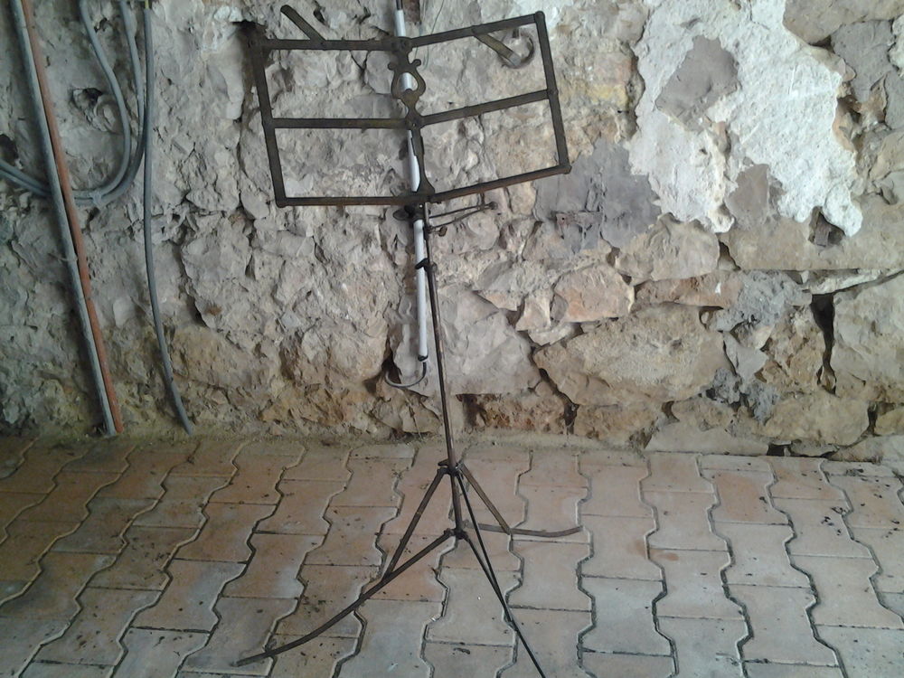 Pupitre ancien Instruments de musique