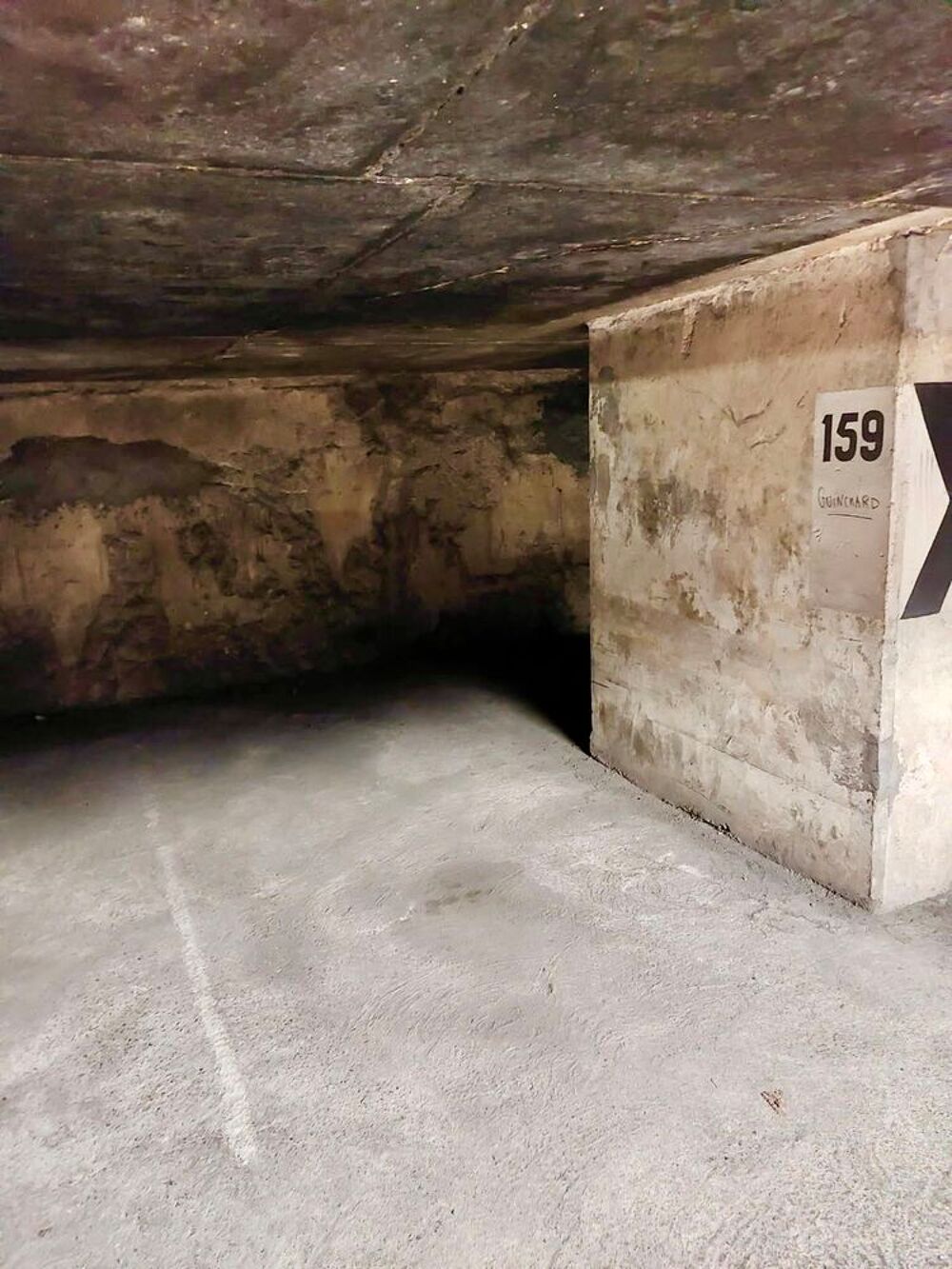 Location Parking/Garage place parking 2ème sous-sol immeuble . Besançon