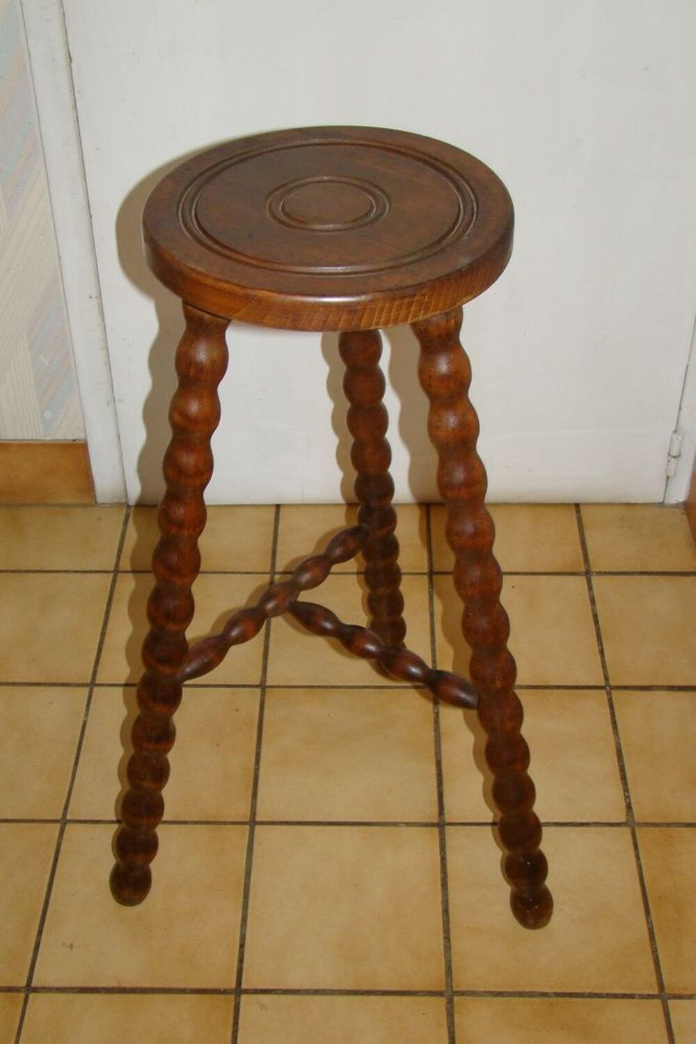 Sellette tripode &agrave; pieds perl&eacute;s ? vintage ann&eacute;es 1950 Meubles