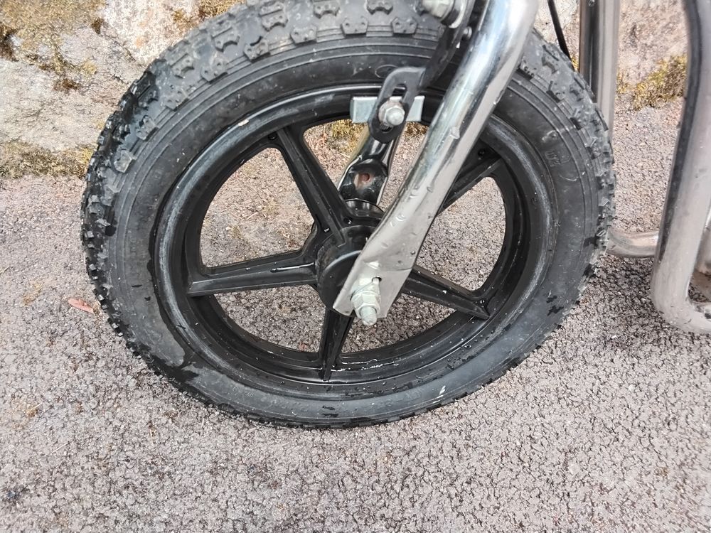 Trottinette sportive non &eacute;lectrique Sports