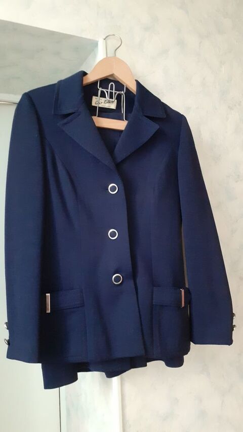 Ensemble femme taille 38 15 Grisolles (82)
