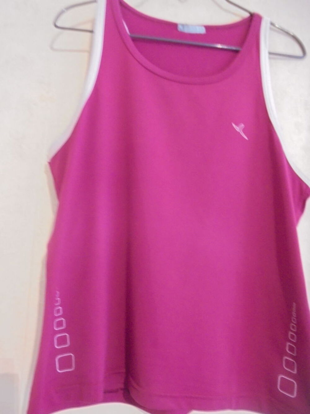 D&eacute;bardeur fuchsia (93) Vêtements