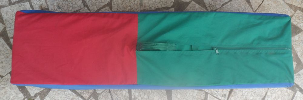 TAPIS POUR ENFANT - 90 CM X 90 CM - D'OCCASION DANS SON SAC Puriculture