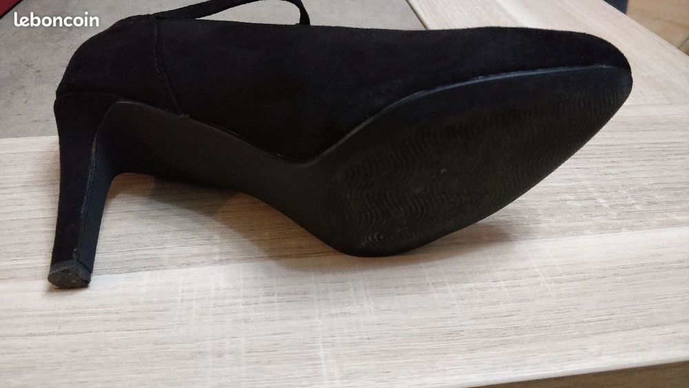Escarpin en daim - Taille 38 Chaussures