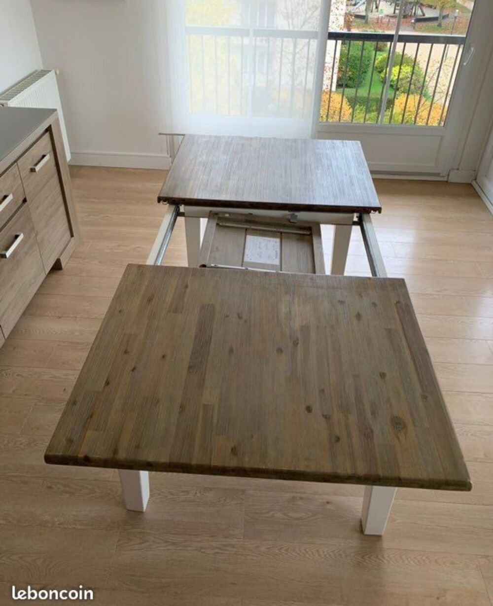 Table rectangulaire et 1 allong&eacute; Meubles