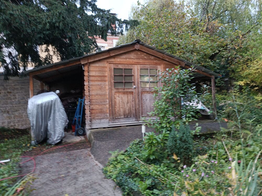 Chalet &agrave; d&eacute;monter - prix 300 € Jardin